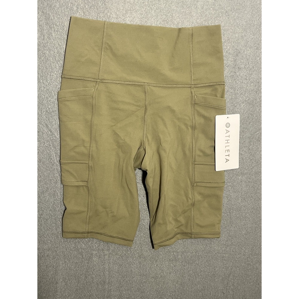 Athleta Salutation Stash Cargo 9" Short XS Olive Green Powervita Quick Dry NWT